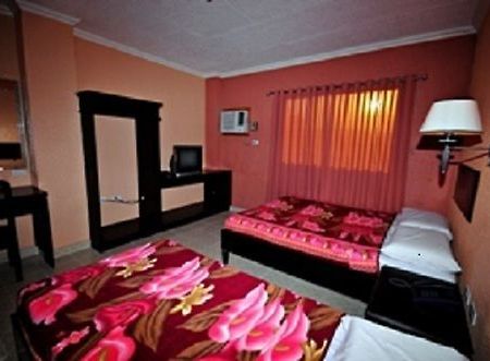 Miami Inn Cagayan de Oro Esterno foto