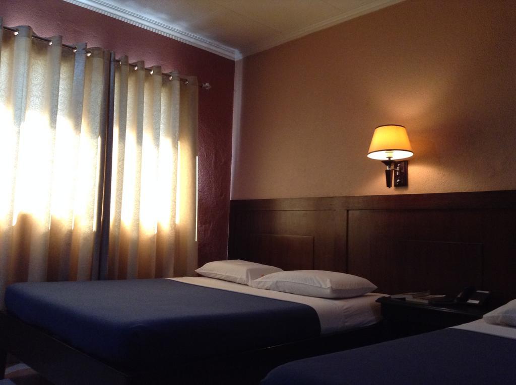 Miami Inn Cagayan de Oro Esterno foto