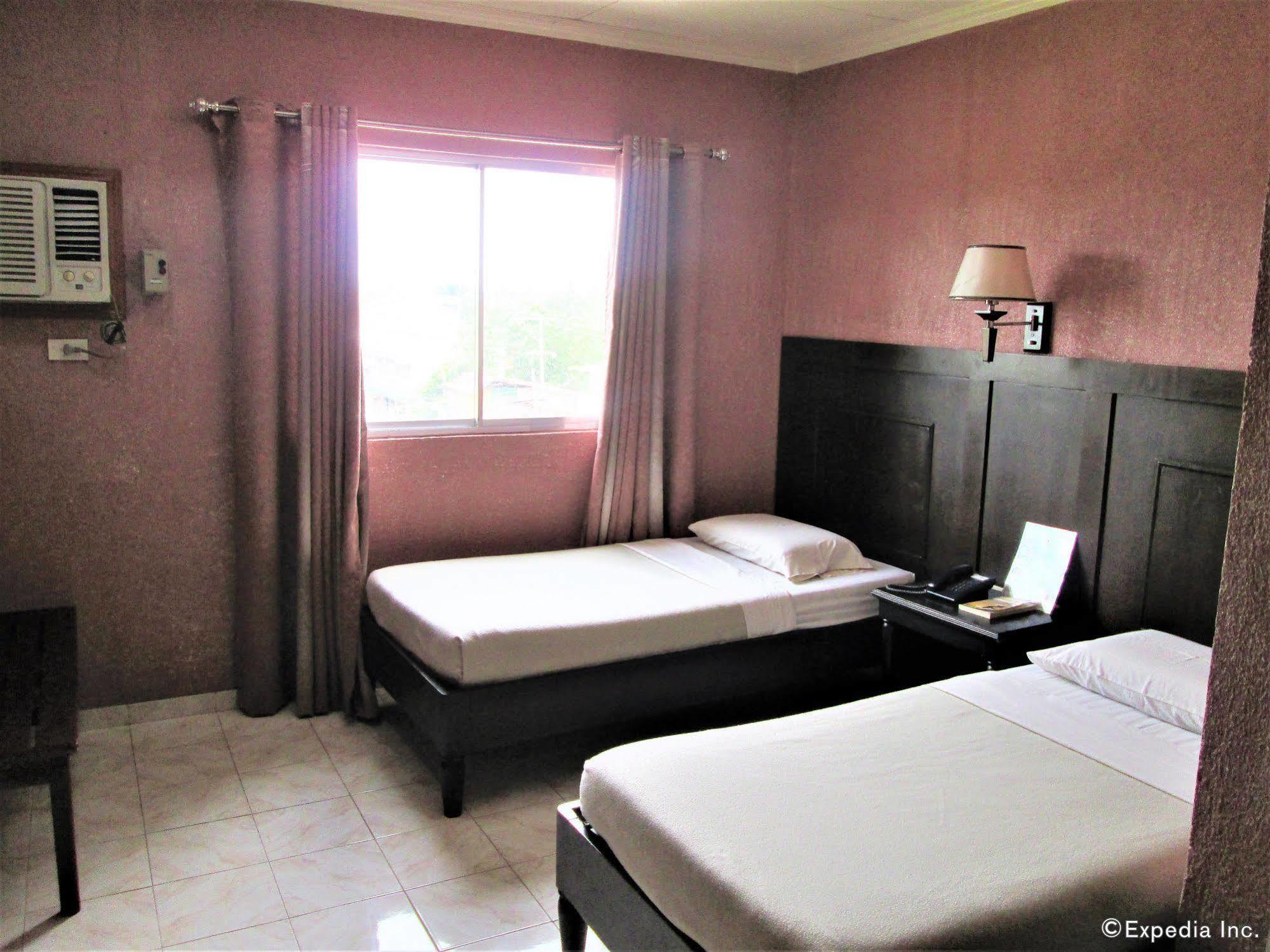 Miami Inn Cagayan de Oro Esterno foto