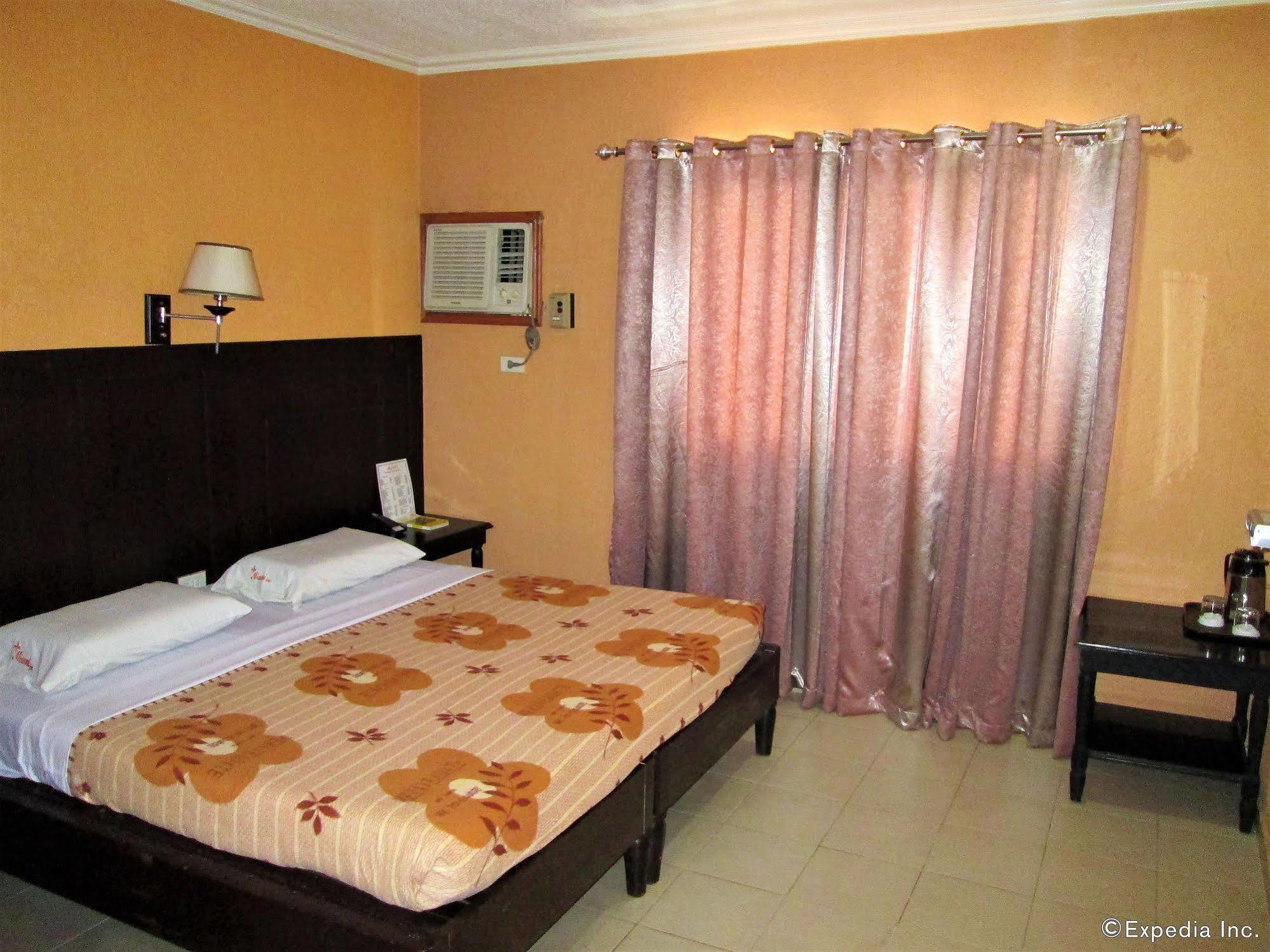 Miami Inn Cagayan de Oro Esterno foto