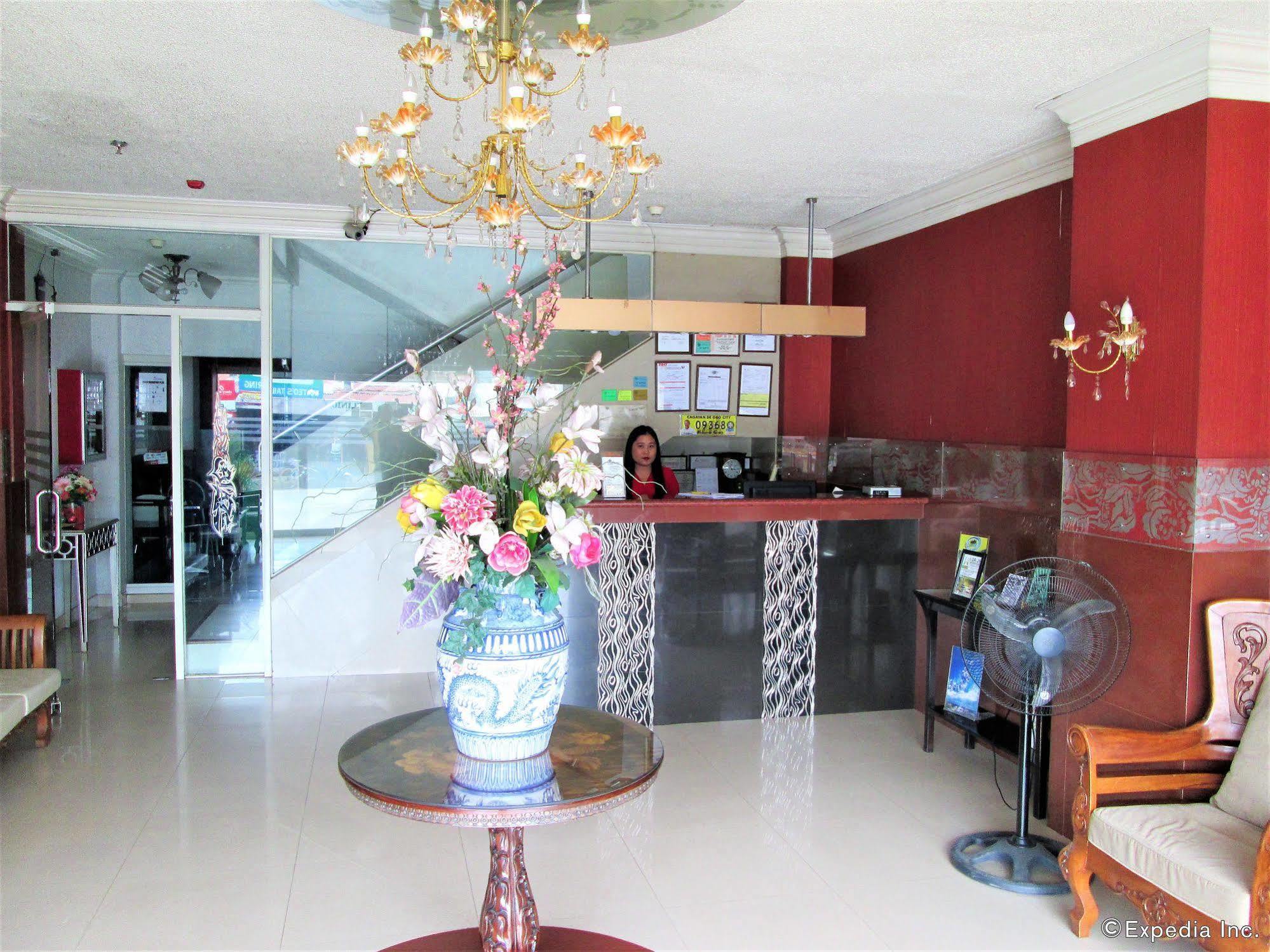 Miami Inn Cagayan de Oro Esterno foto